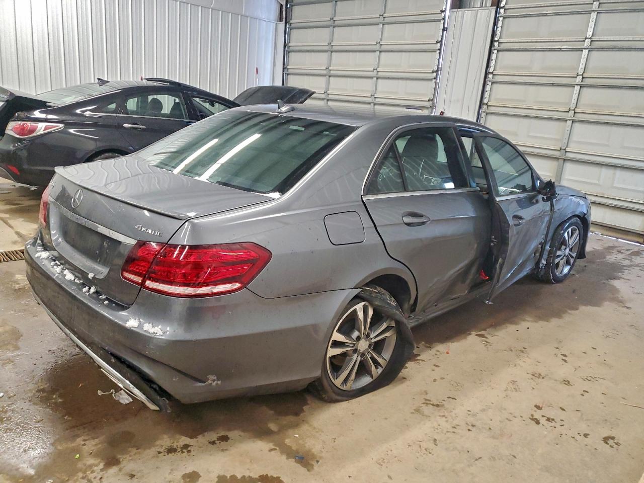 2016 MERCEDES-BENZ E 350 4MATIC photo 3