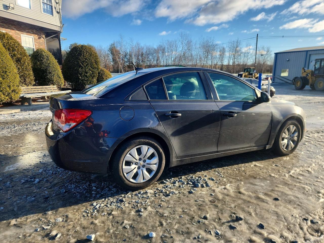 2014 CHEVROLET CRUZE LS photo 3