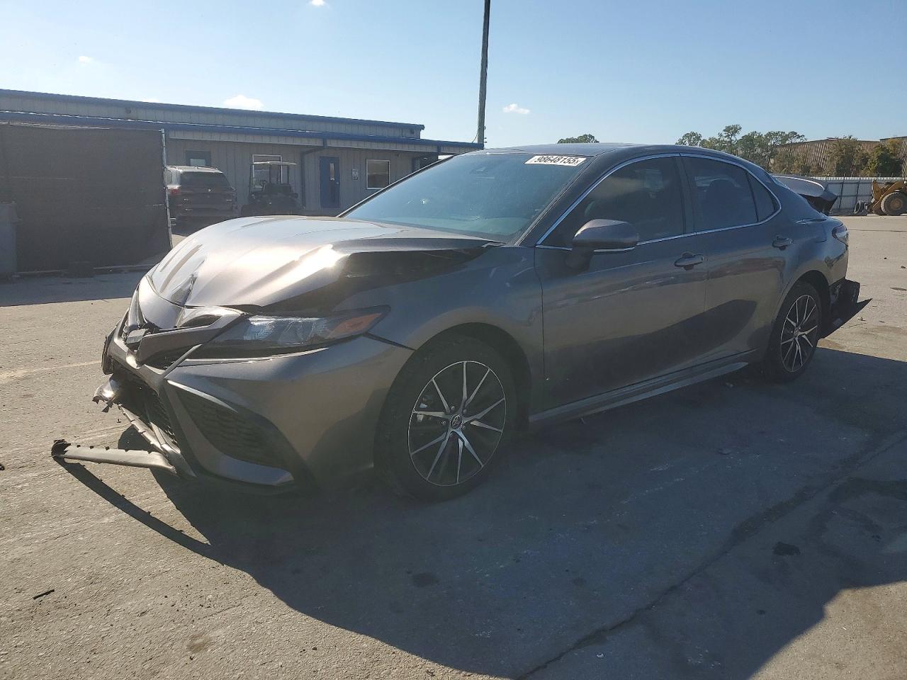 2024 TOYOTA CAMRY