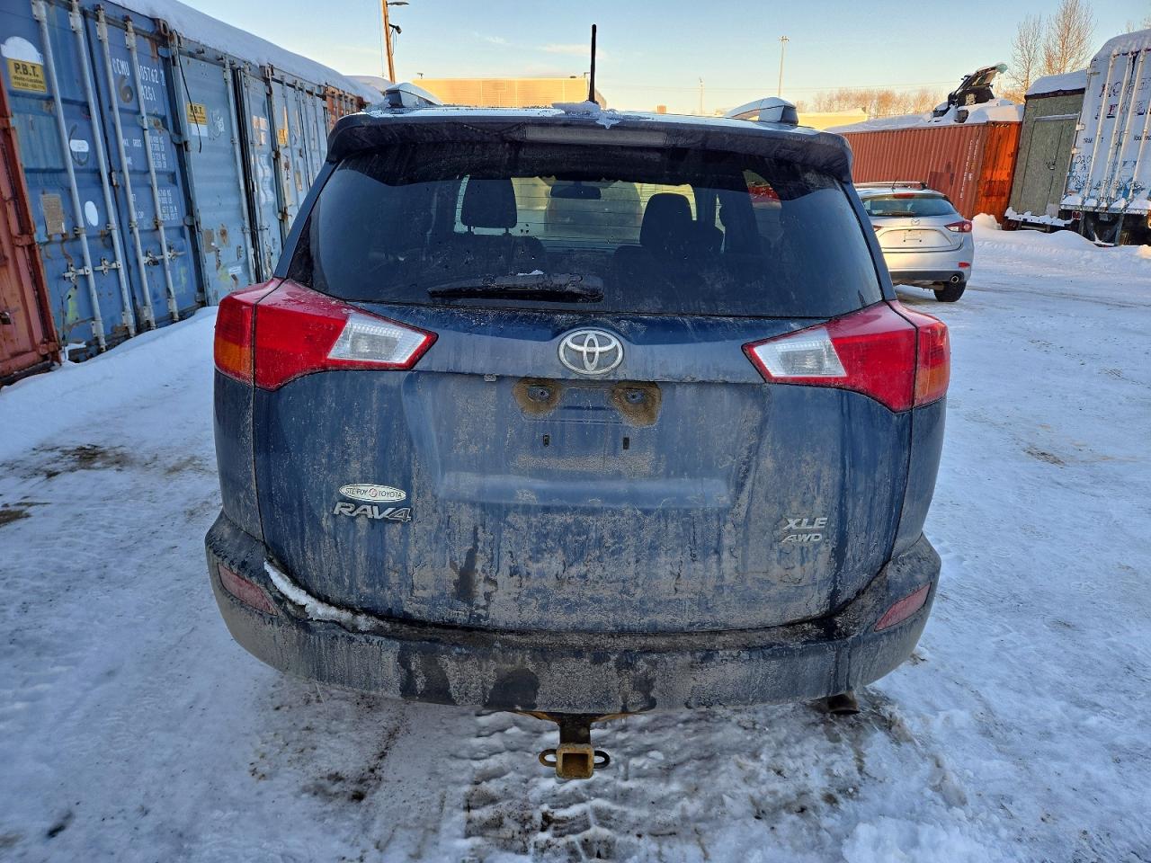 2013 TOYOTA RAV4 XLE photo 11