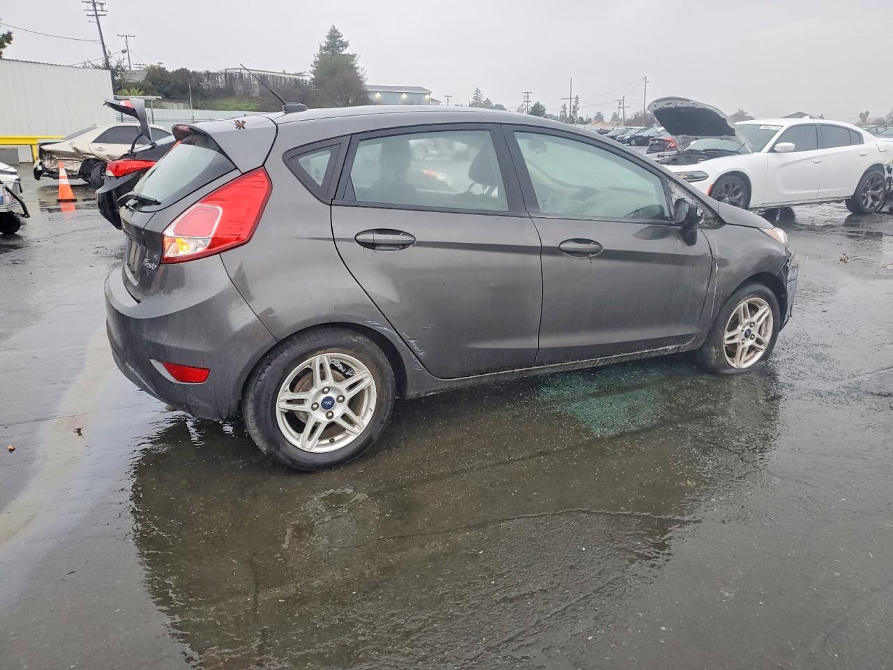2018 FORD FIESTA SE photo 3