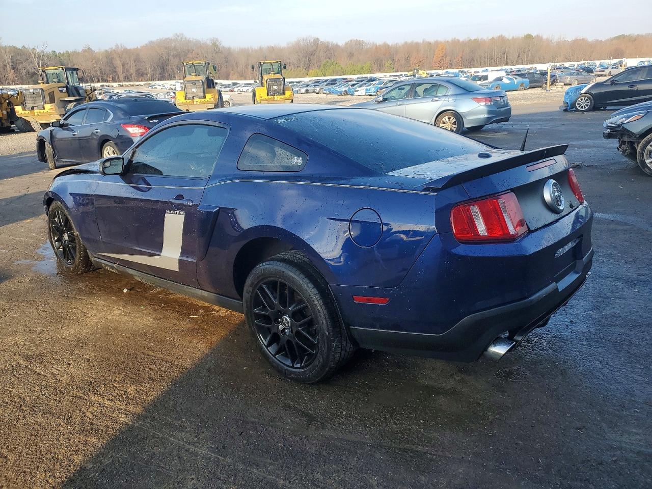 2012 FORD MUSTANG photo 2