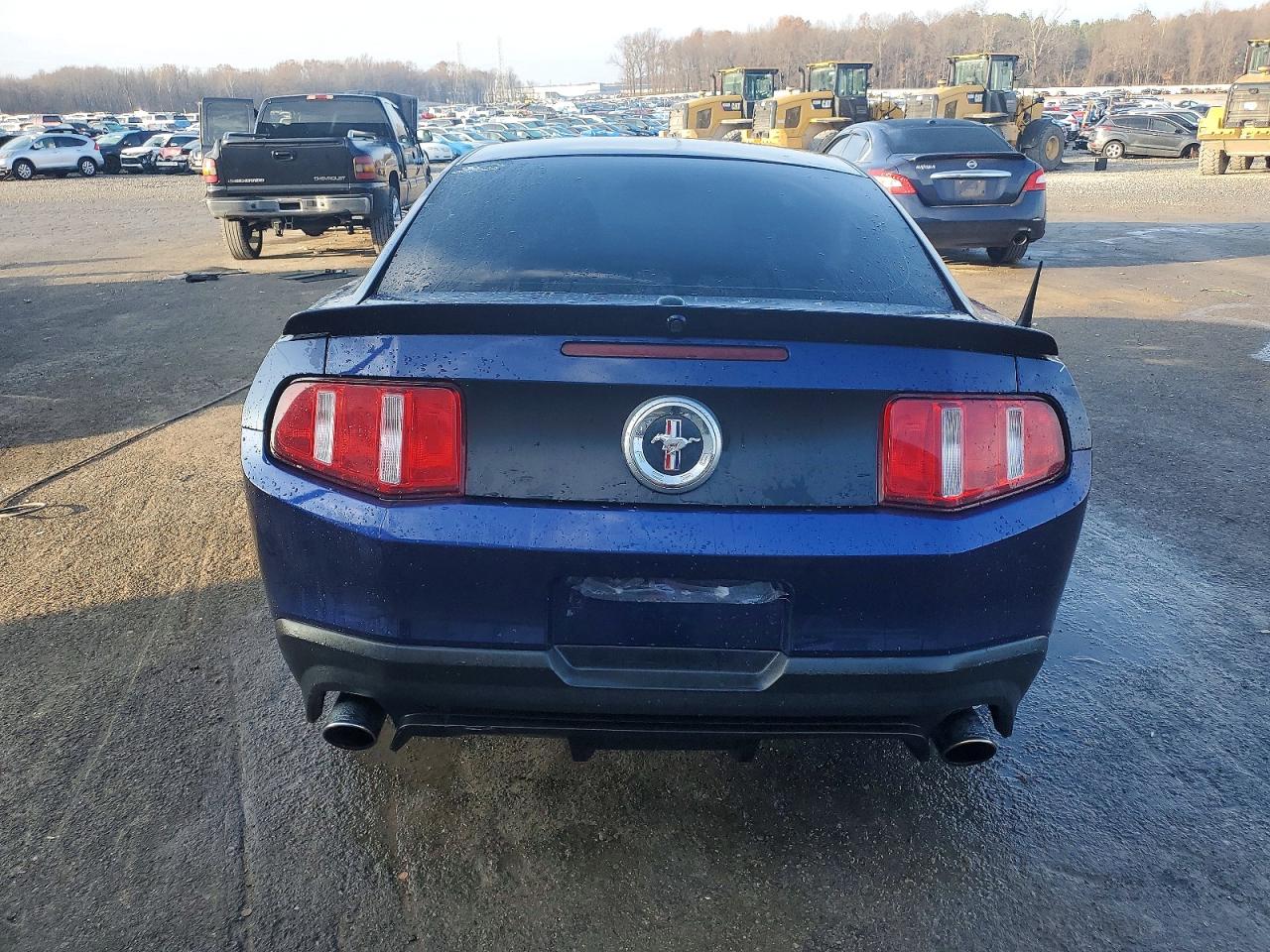 2012 FORD MUSTANG photo 6