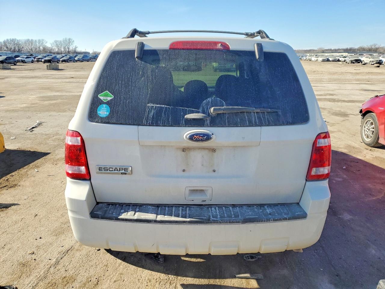 2011 FORD ESCAPE XLT photo 6