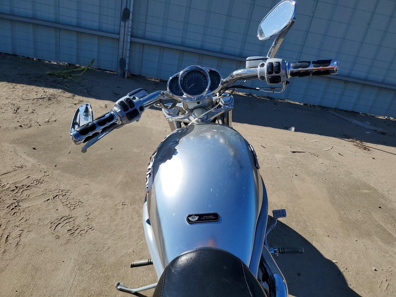 2003 HARLEY-DAVIDSON VRSCA photo 6