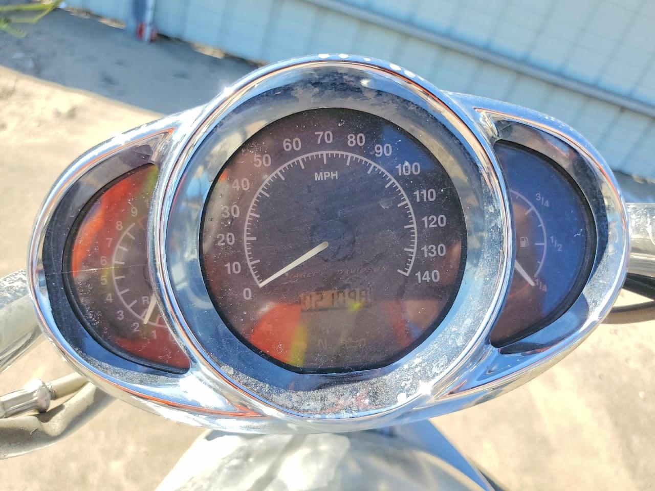 2003 HARLEY-DAVIDSON VRSCA photo 7