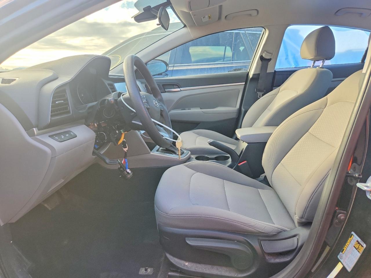 2019 HYUNDAI ELANTRA SEL photo 7