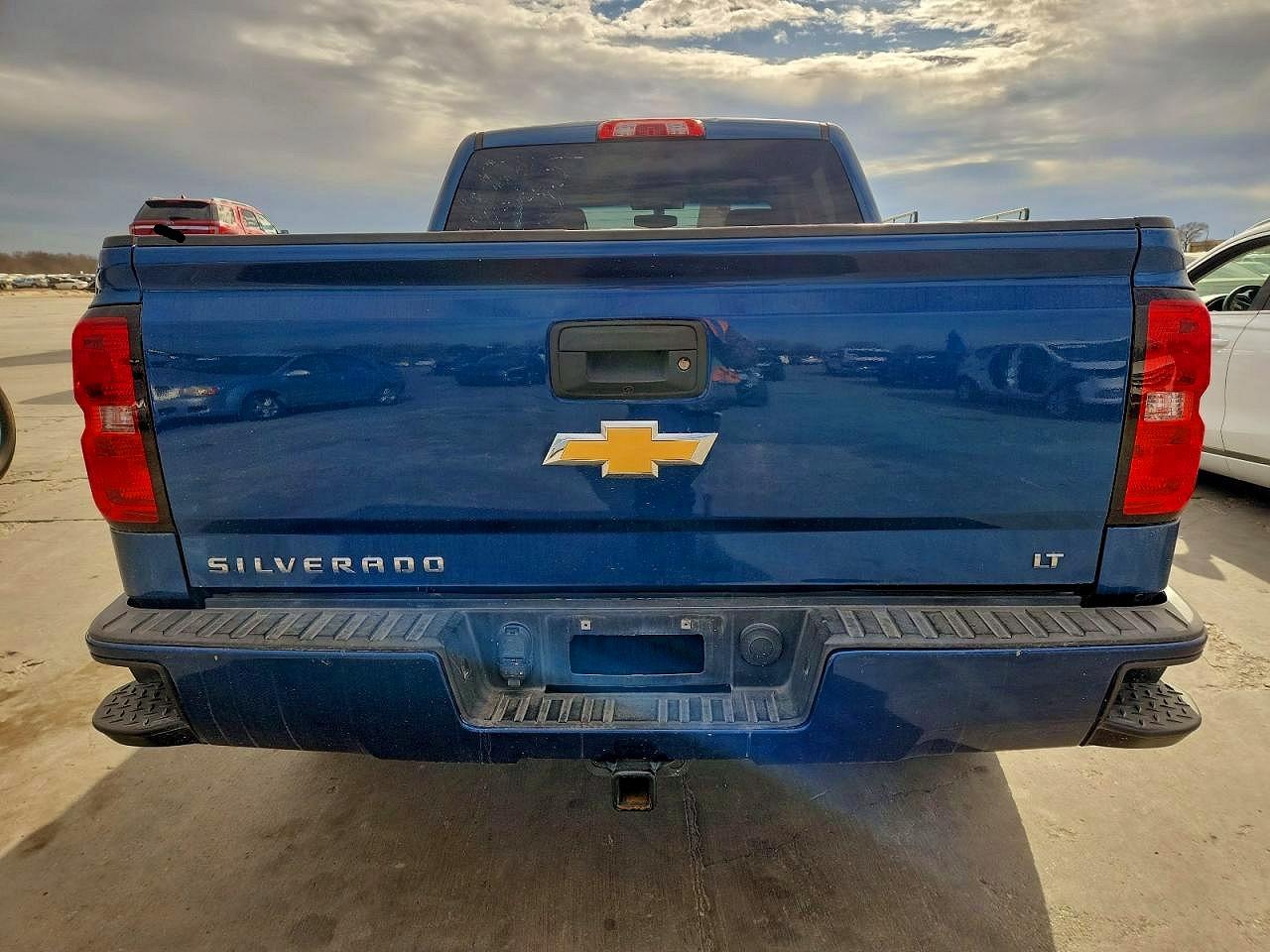 2018 CHEVROLET SILVERADO K1500 LT photo 6
