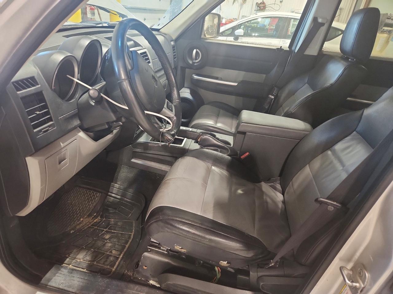 2008 DODGE NITRO SLT photo 7
