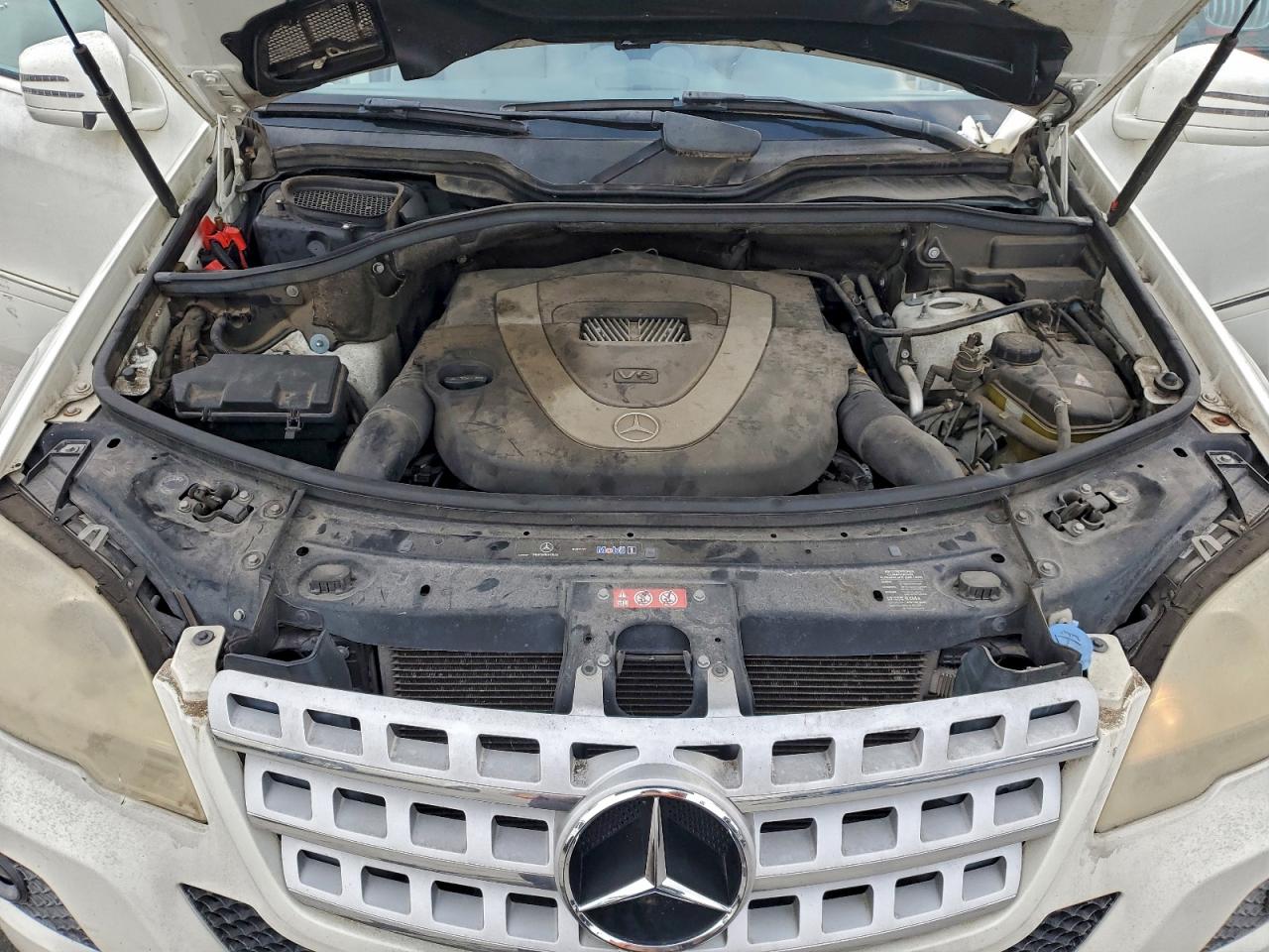 2011 MERCEDES-BENZ ML 350 photo 12
