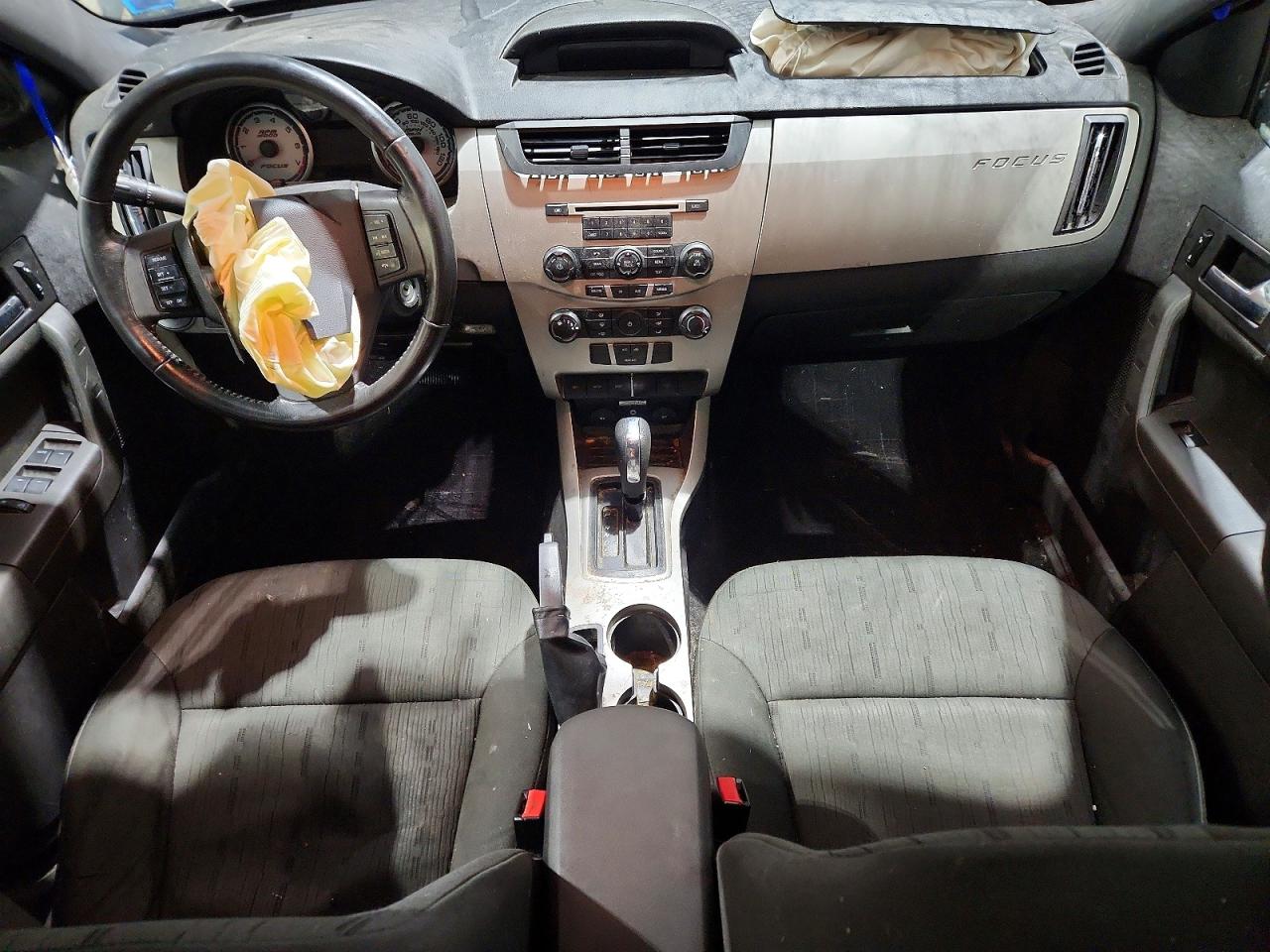 2008 FORD FOCUS SE photo 8