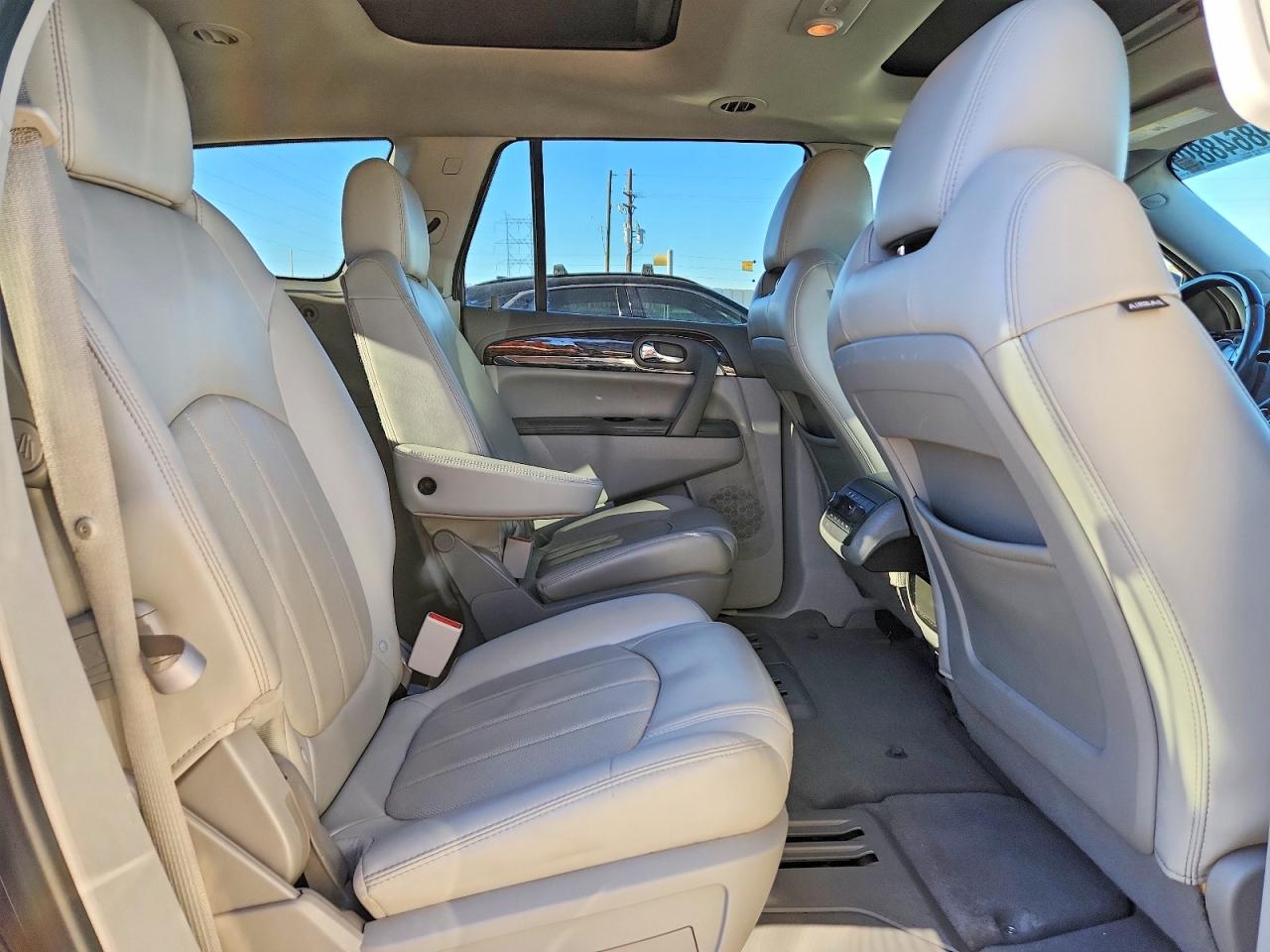 2016 BUICK ENCLAVE photo 11