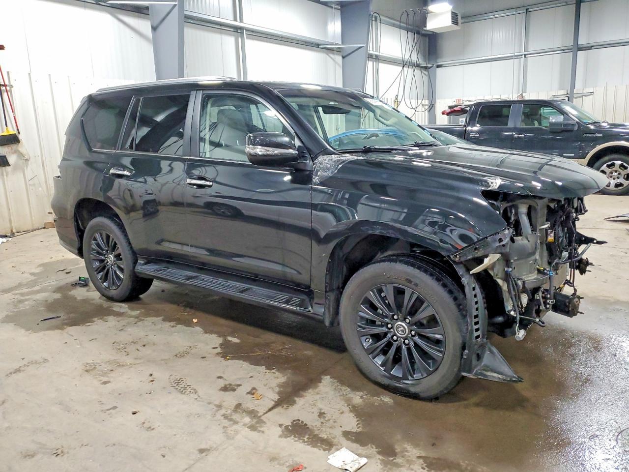 2022 LEXUS GX 460 photo 4