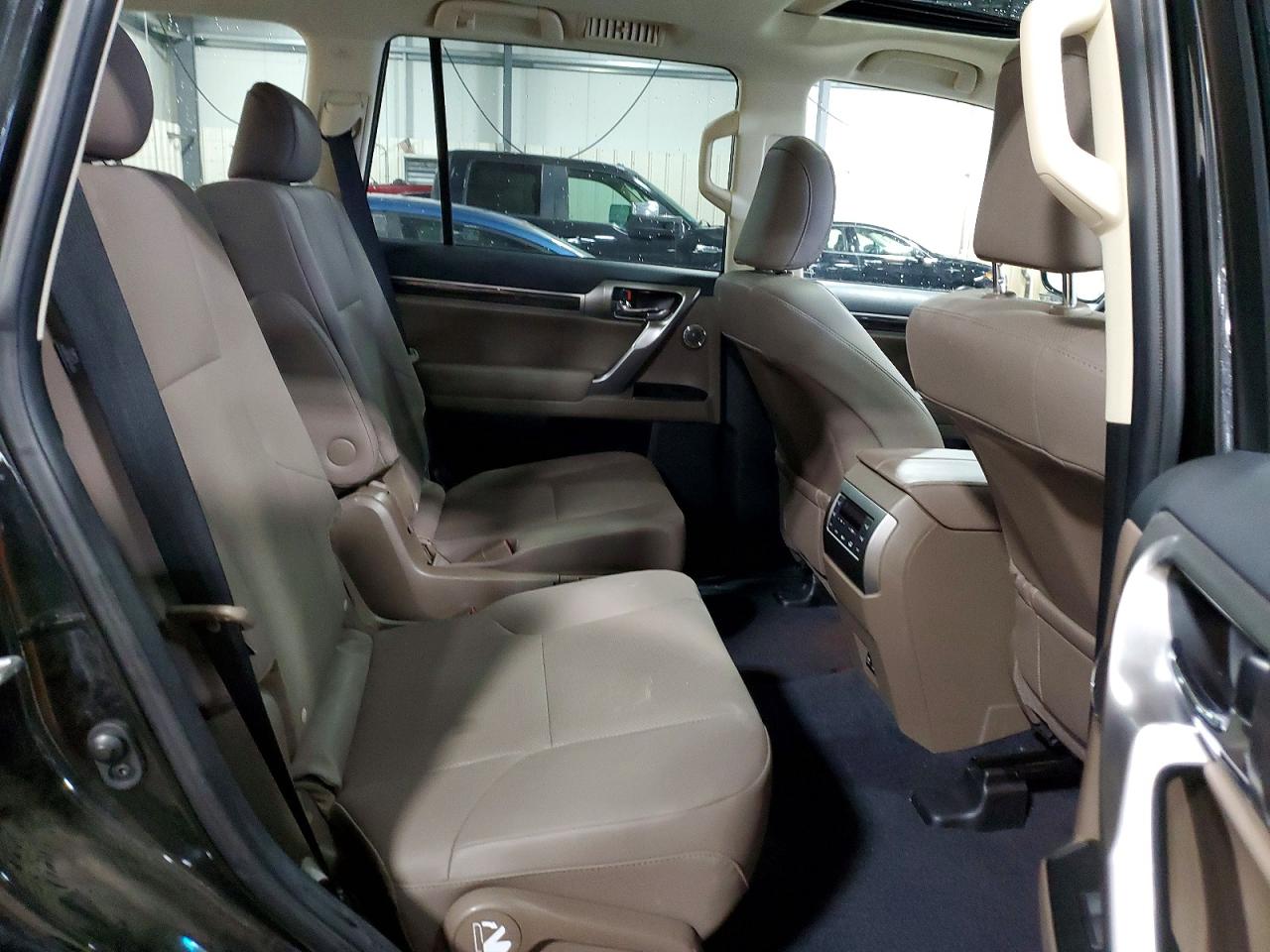 2022 LEXUS GX 460 photo 11