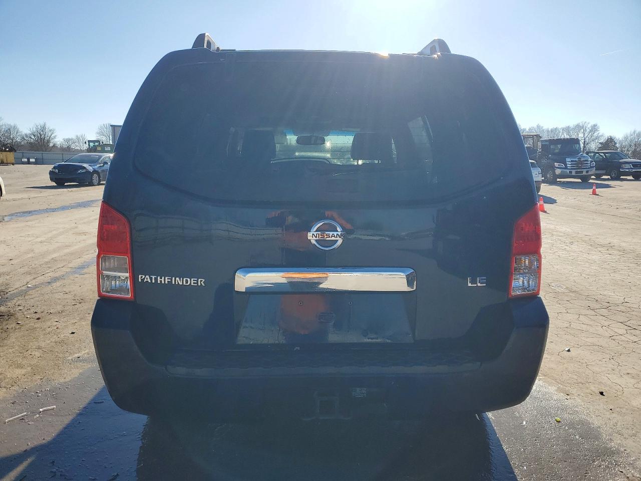 2007 NISSAN PATHFINDER LE photo 11