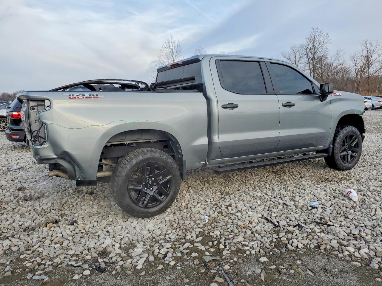 2024 CHEVROLET SILVERADO K1500 TRAIL BOSS CUSTOM photo 3