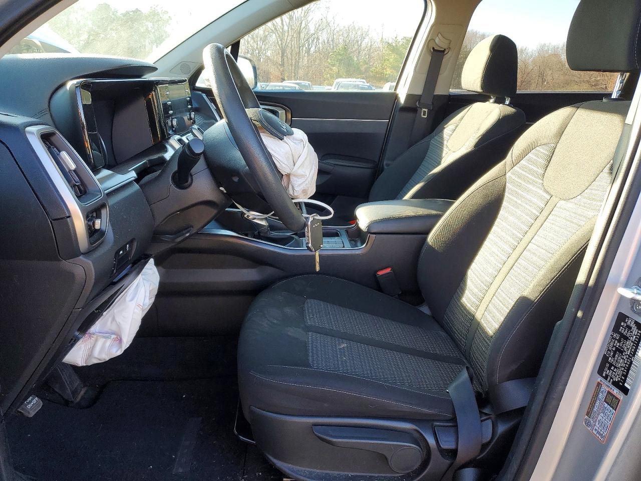 2022 KIA SORENTO LX photo 7