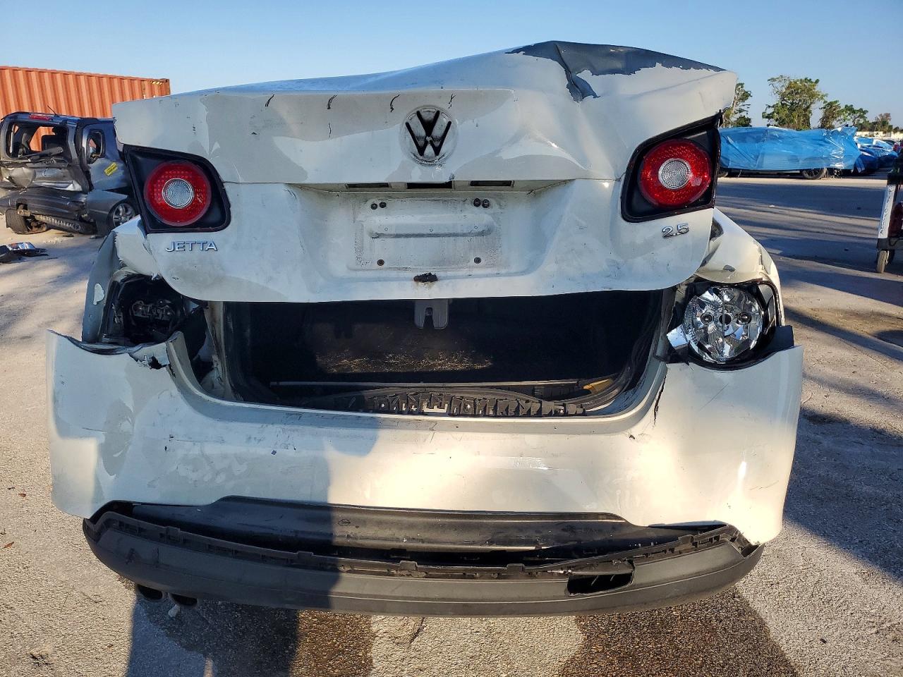 2008 VOLKSWAGEN JETTA SE photo 6