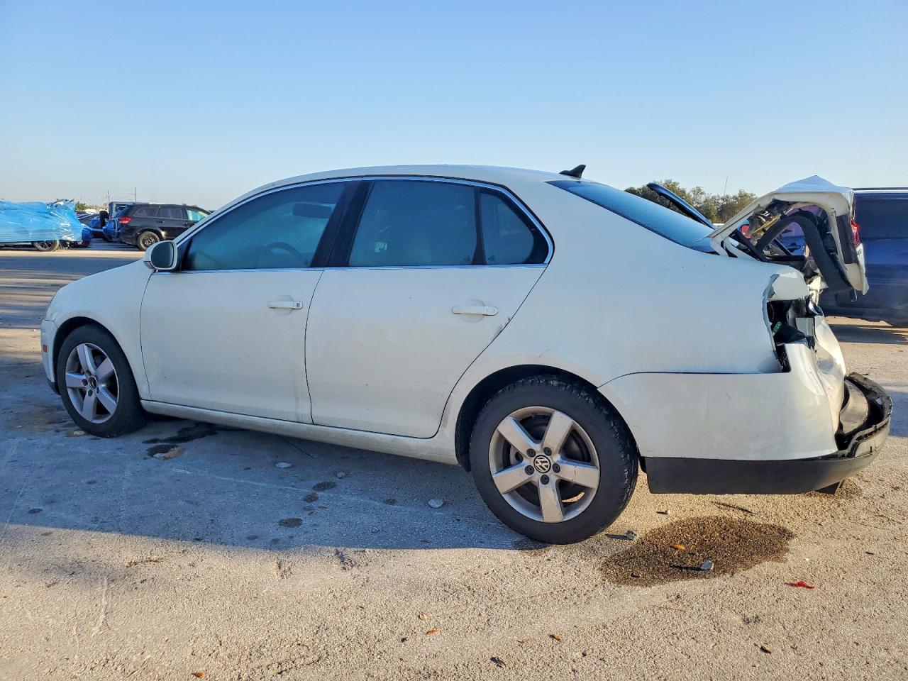 2008 VOLKSWAGEN JETTA SE photo 2