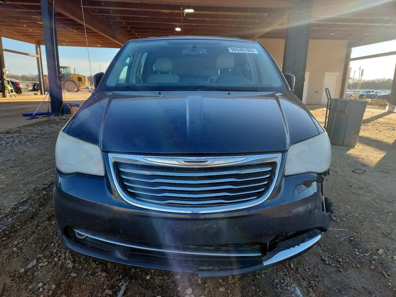 2013 CHRYSLER TOWN & COUNTRY TOURING photo 5