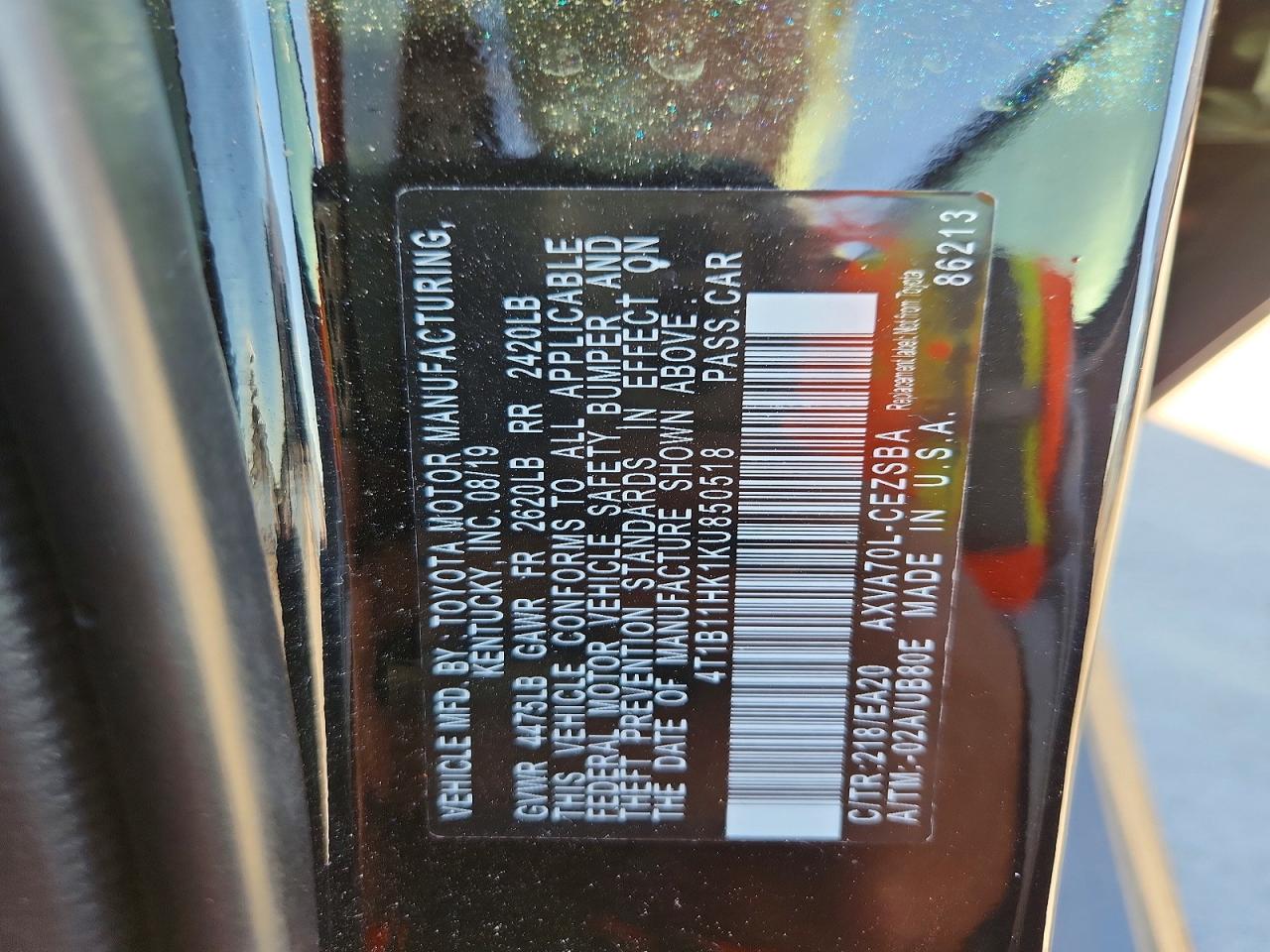 2019 TOYOTA CAMRY SE photo 12