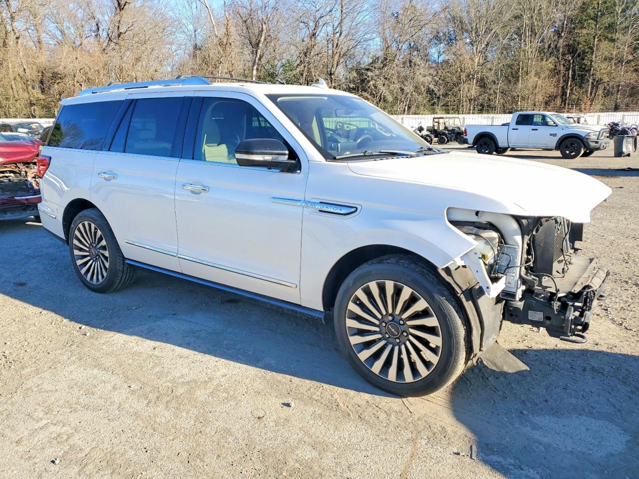 2019 LINCOLN NAVIGATOR RESERVE photo 4