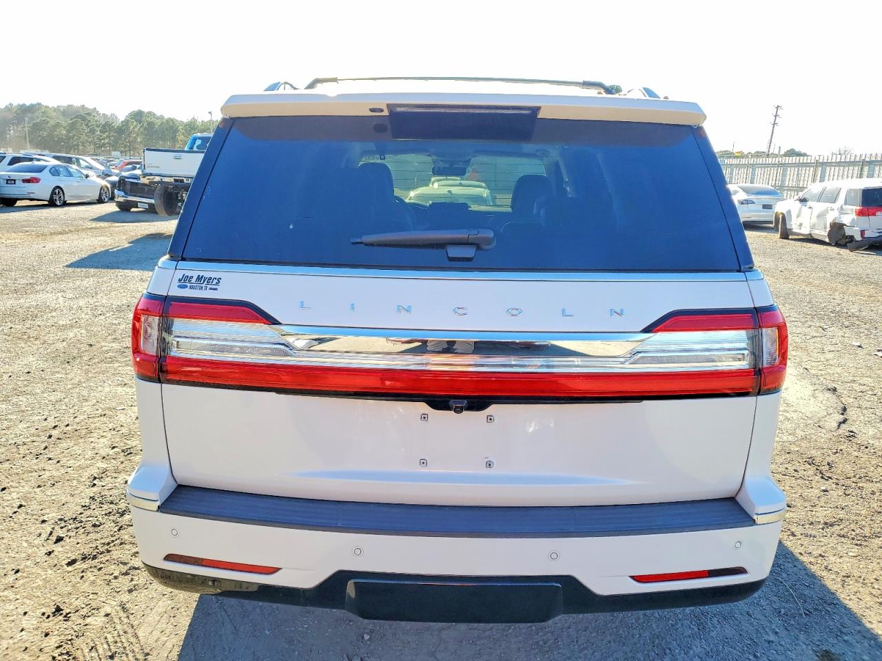 2019 LINCOLN NAVIGATOR RESERVE photo 6