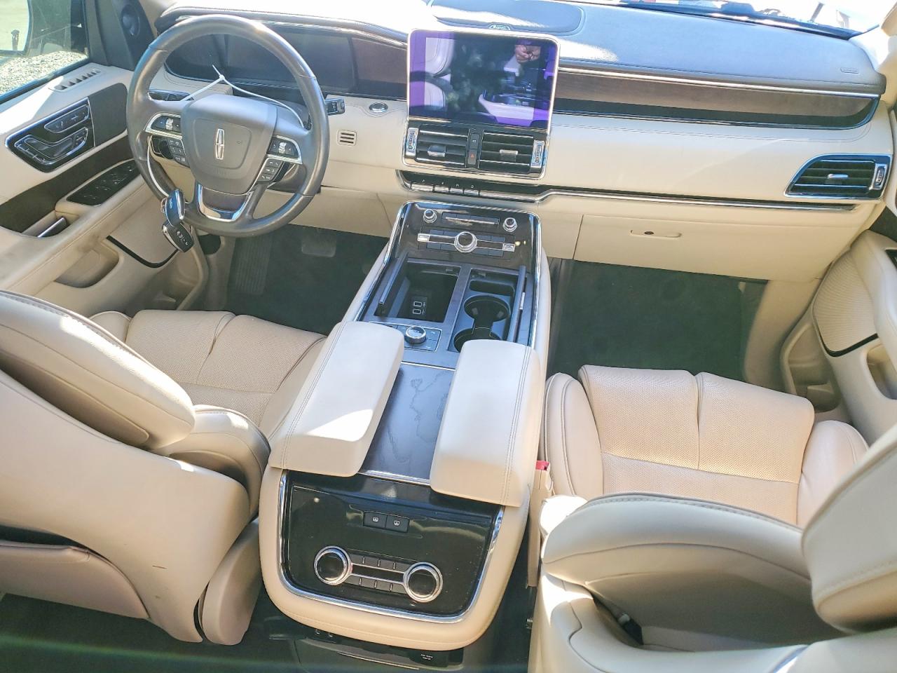 2019 LINCOLN NAVIGATOR RESERVE photo 8