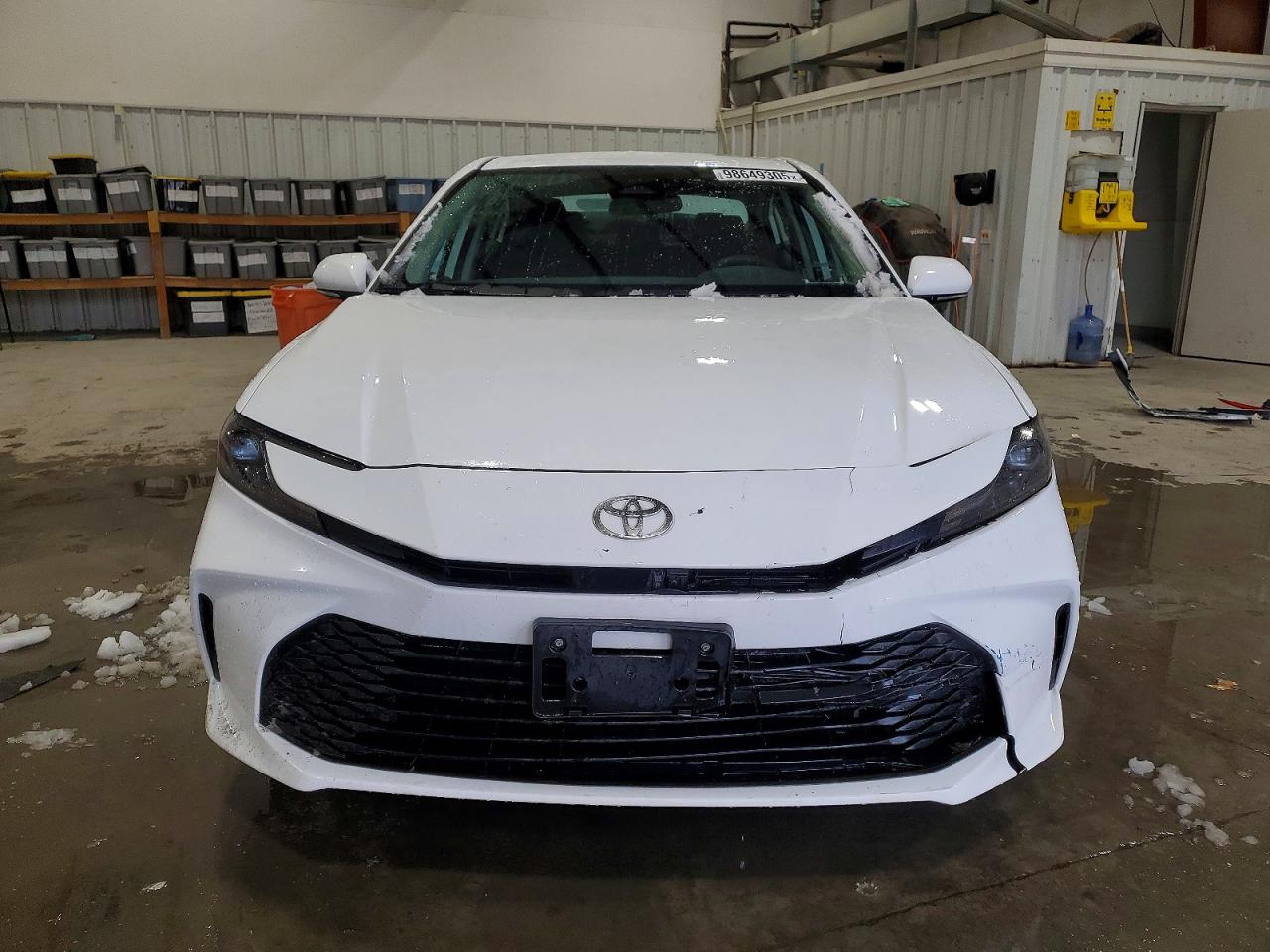 2025 TOYOTA CAMRY LE photo 5