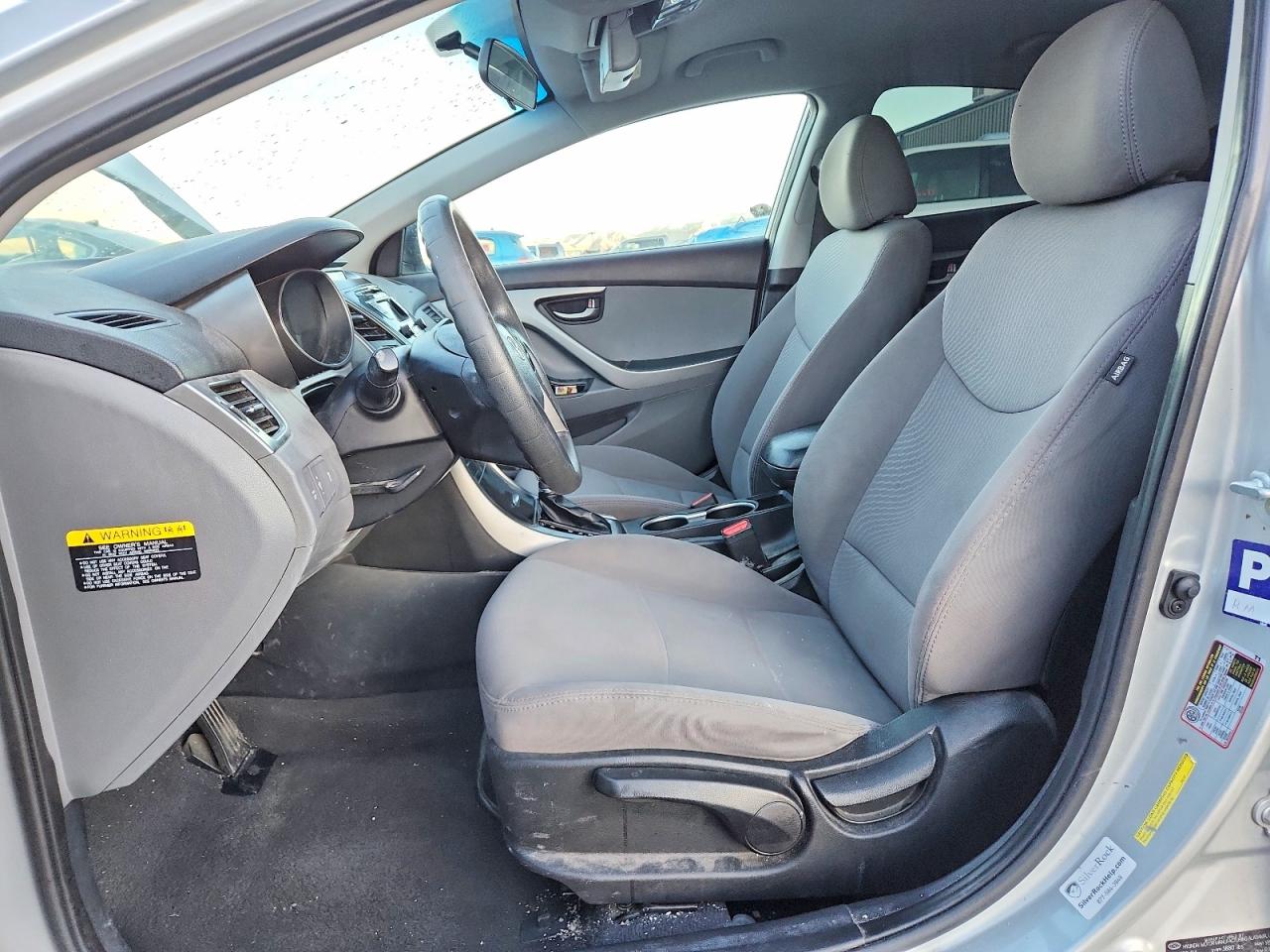 2015 HYUNDAI ELANTRA SE photo 7