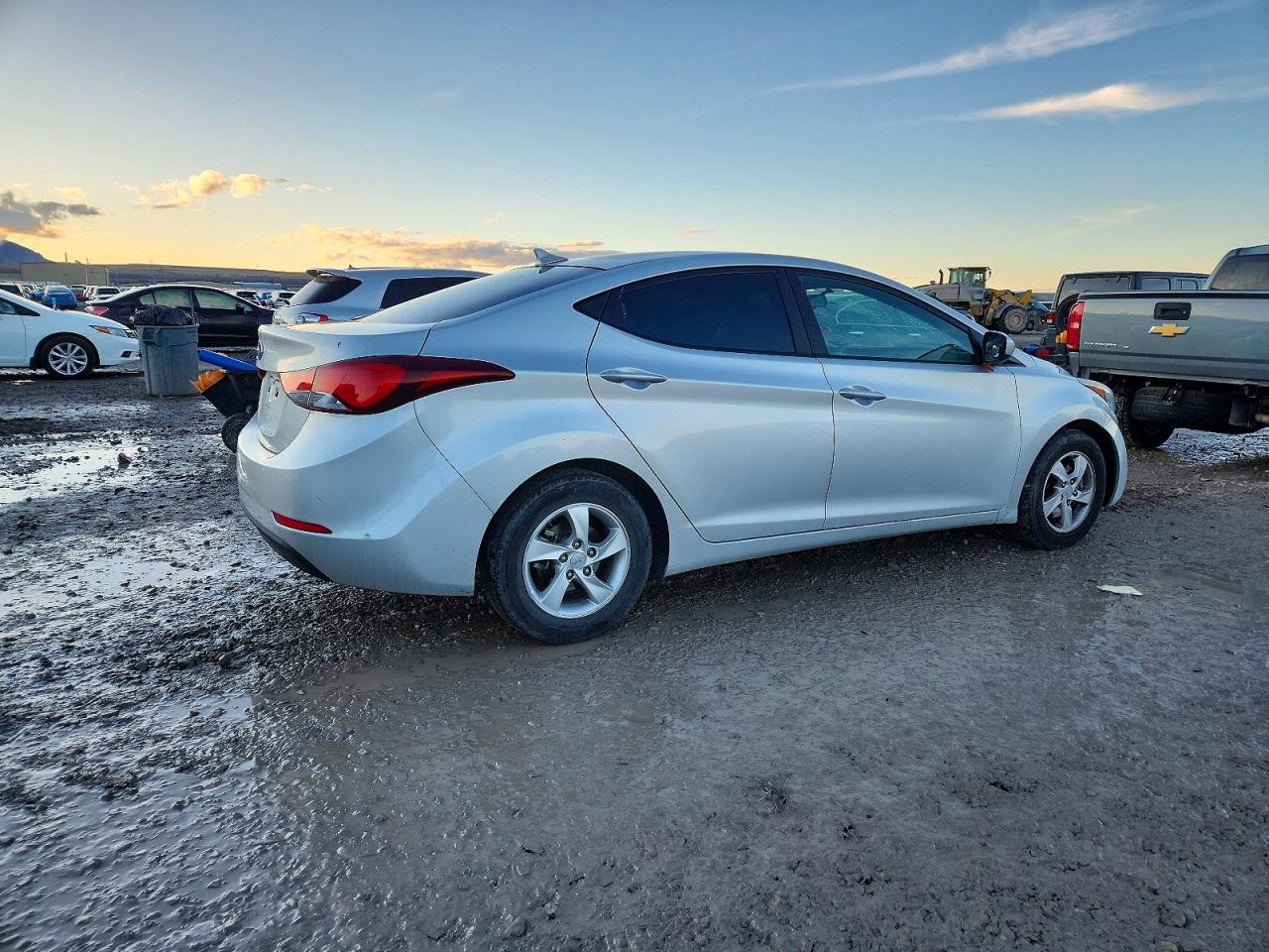 2015 HYUNDAI ELANTRA SE photo 3