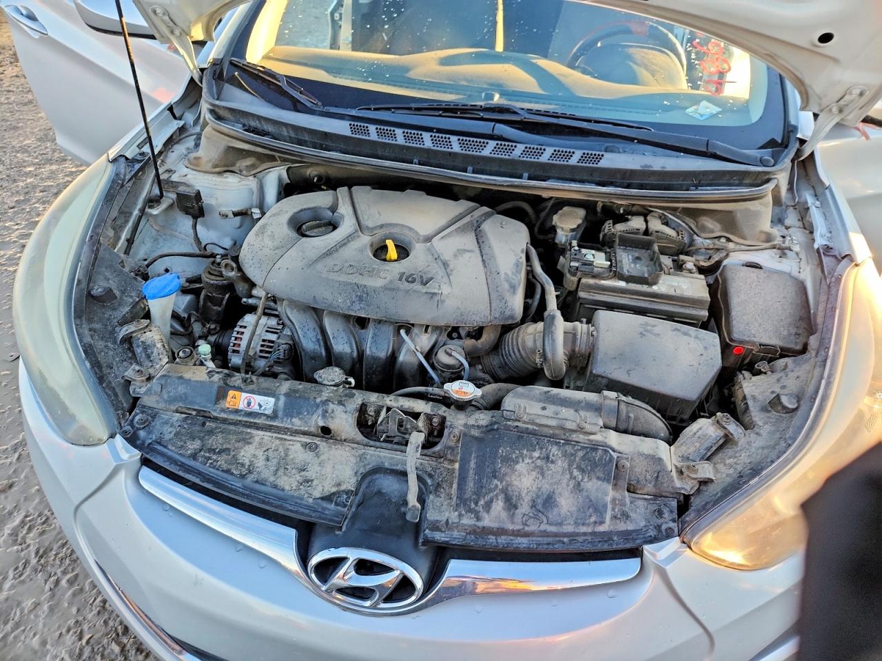 2015 HYUNDAI ELANTRA SE photo 11