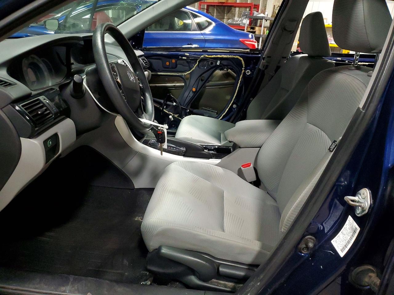 2016 HONDA ACCORD LX photo 7