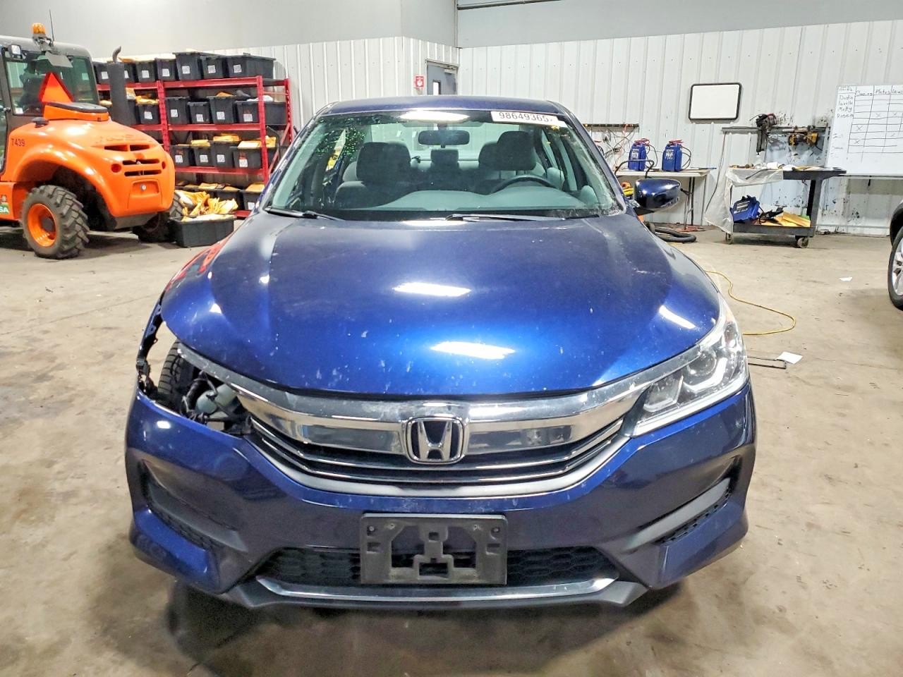 2016 HONDA ACCORD LX photo 5