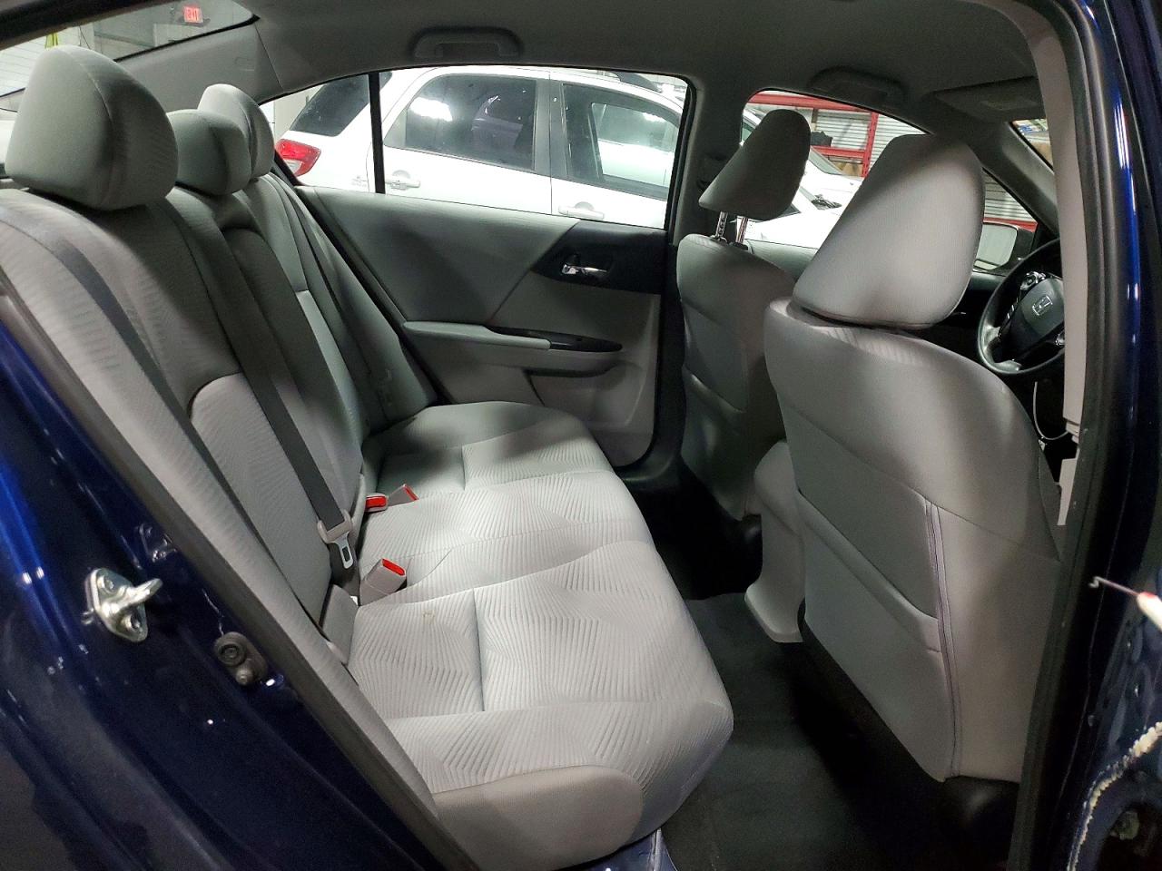 2016 HONDA ACCORD LX photo 10