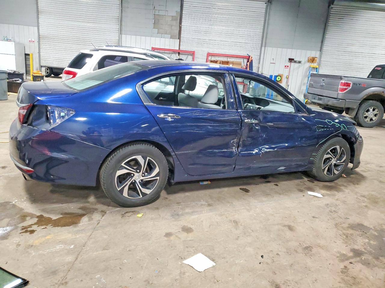 2016 HONDA ACCORD LX photo 3