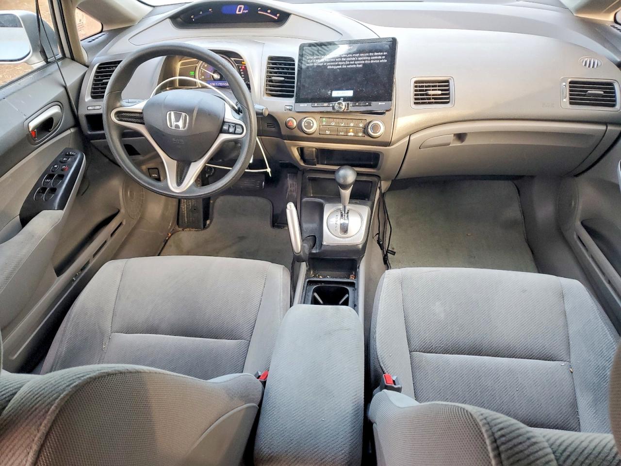 2010 HONDA CIVIC LX photo 8