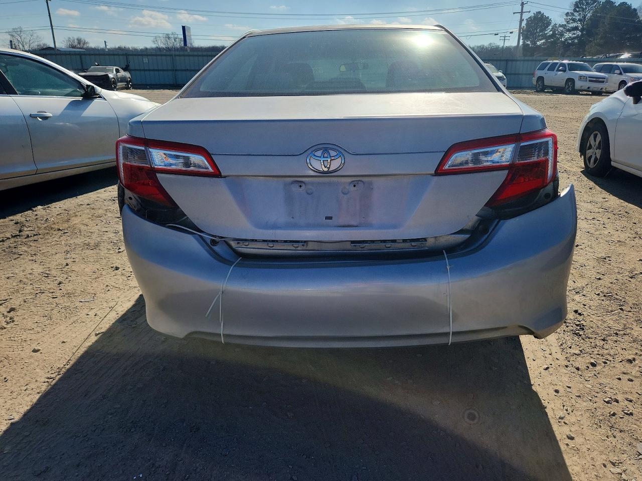 2012 TOYOTA CAMRY BASE photo 6