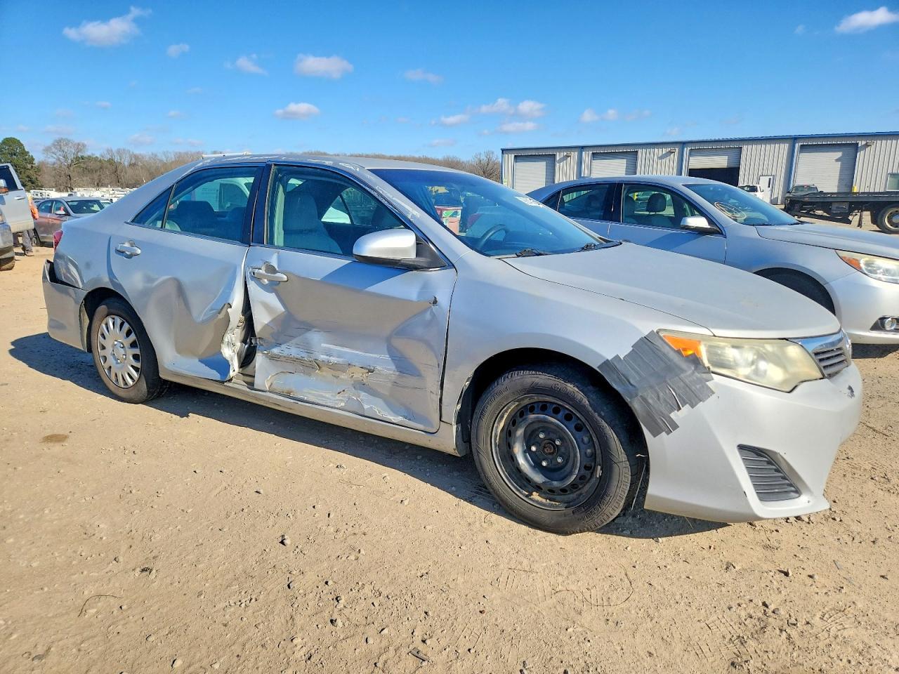 2012 TOYOTA CAMRY BASE photo 4