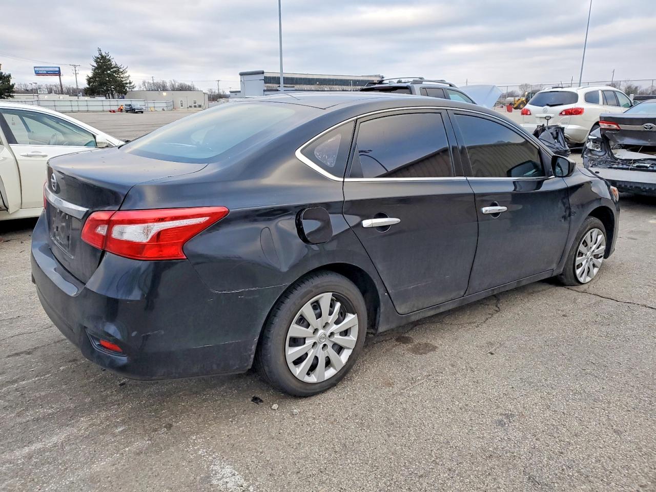 2018 NISSAN SENTRA S photo 3