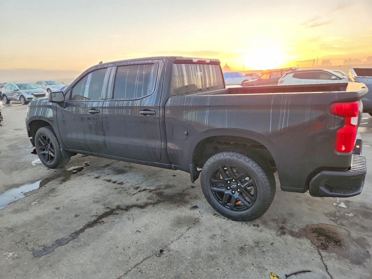 2025 CHEVROLET SILVERADO C1500 CUSTOM photo 2
