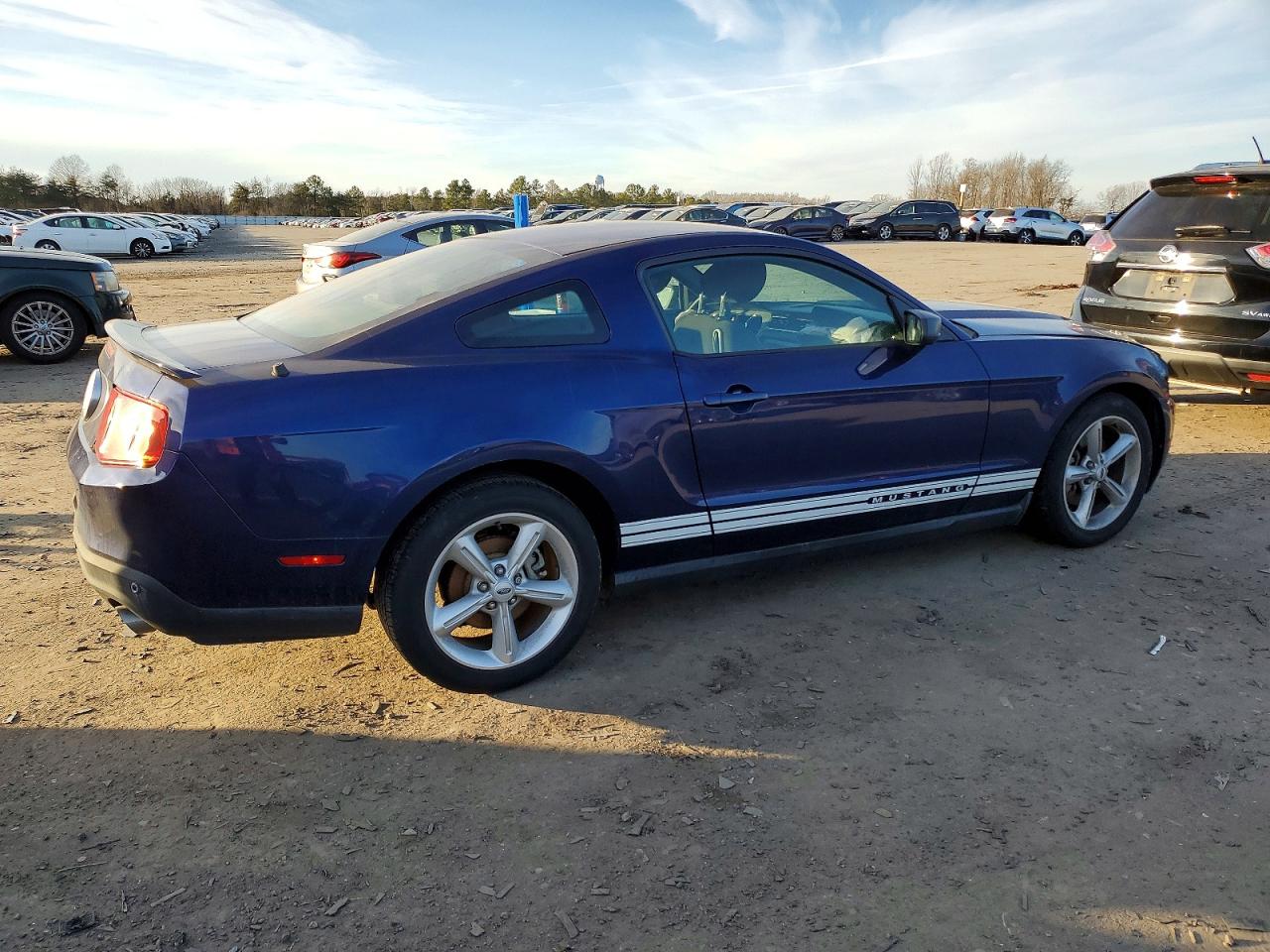 2012 FORD MUSTANG photo 3