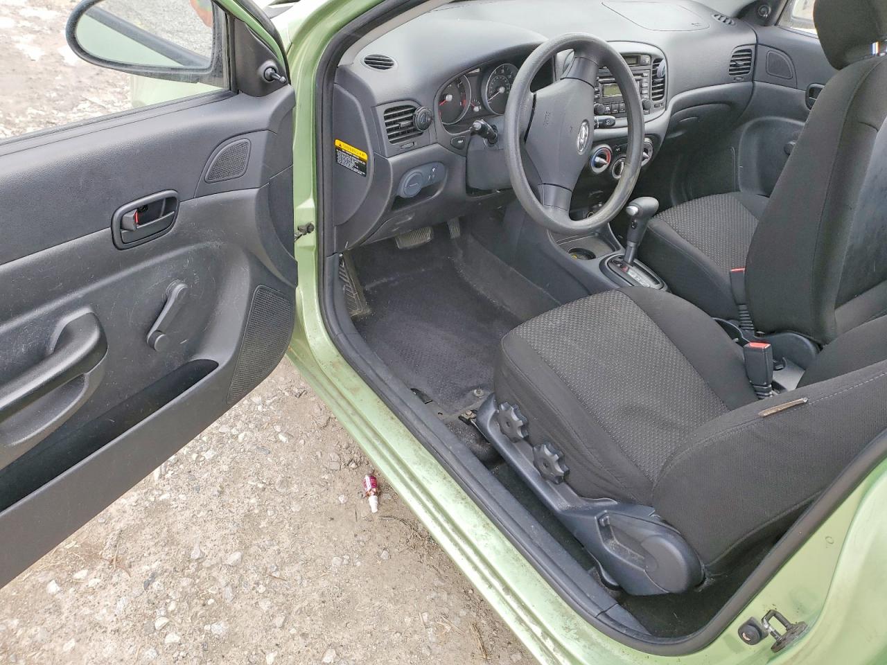 2007 HYUNDAI ACCENT GS photo 8