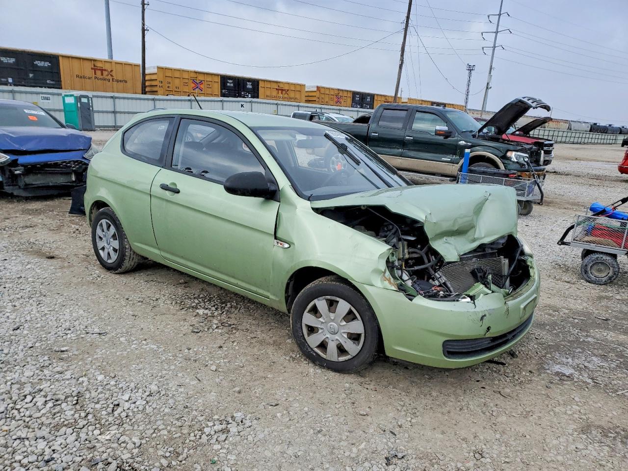 2007 HYUNDAI ACCENT GS photo 4