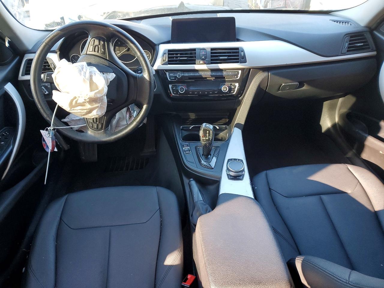 2018 BMW 320 XI photo 8