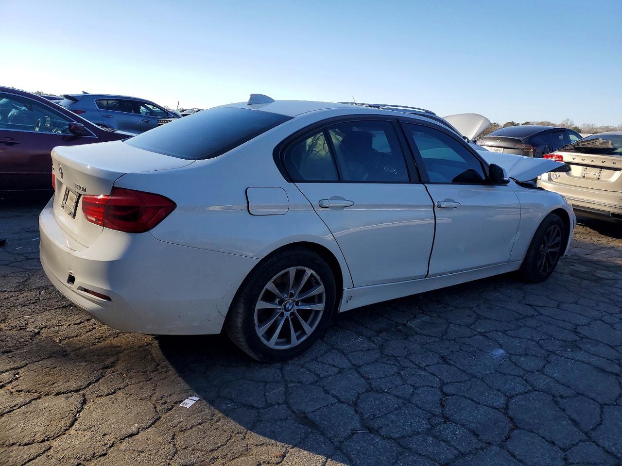 2018 BMW 320 XI photo 3
