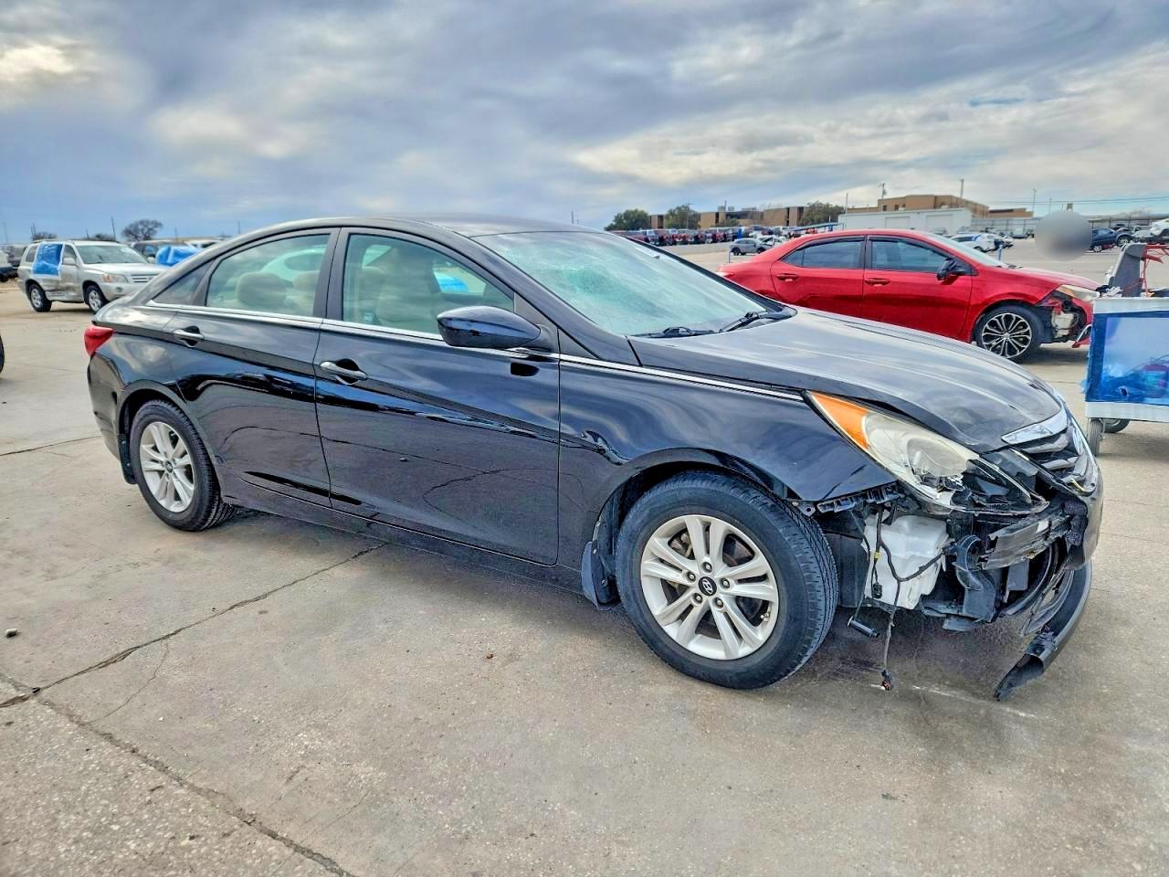 2013 HYUNDAI SONATA GLS photo 4