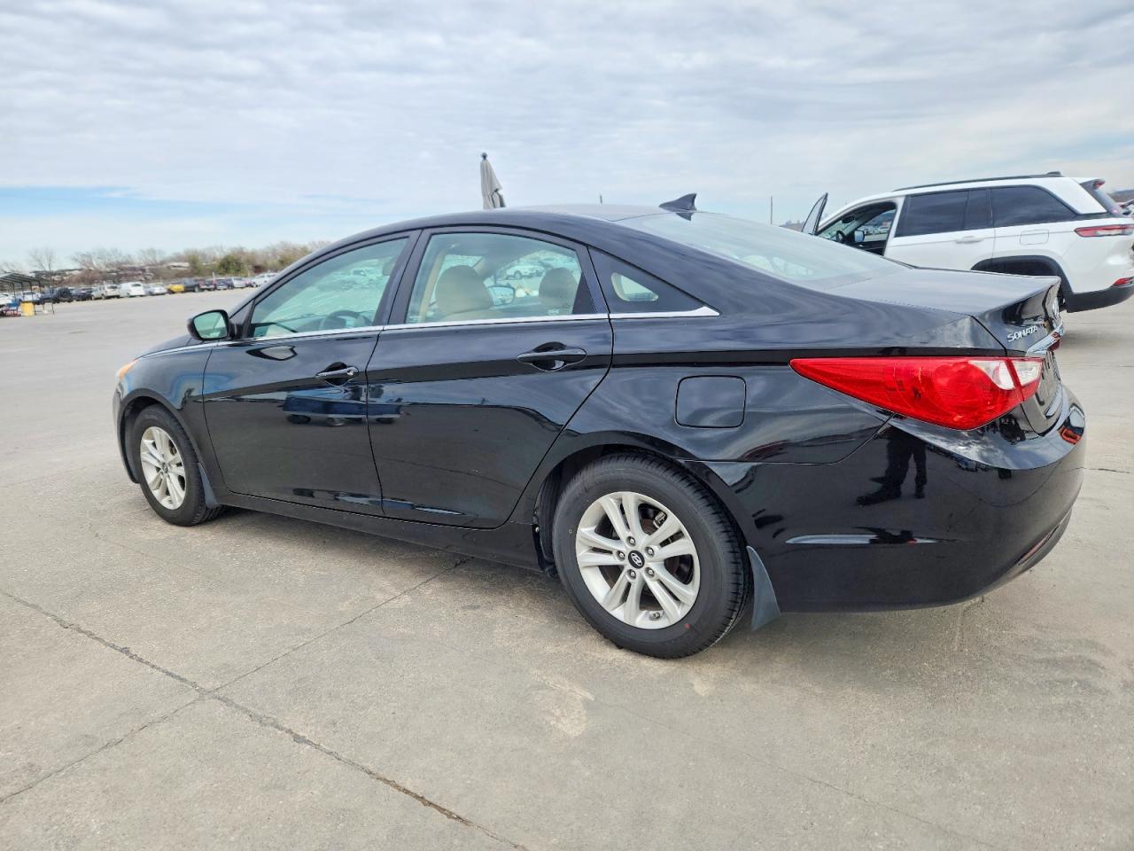 2013 HYUNDAI SONATA GLS photo 2