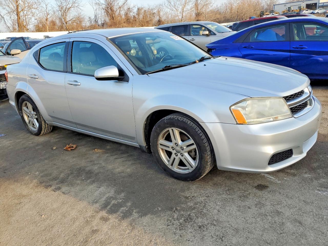 2011 DODGE AVENGER MAINSTREET photo 4