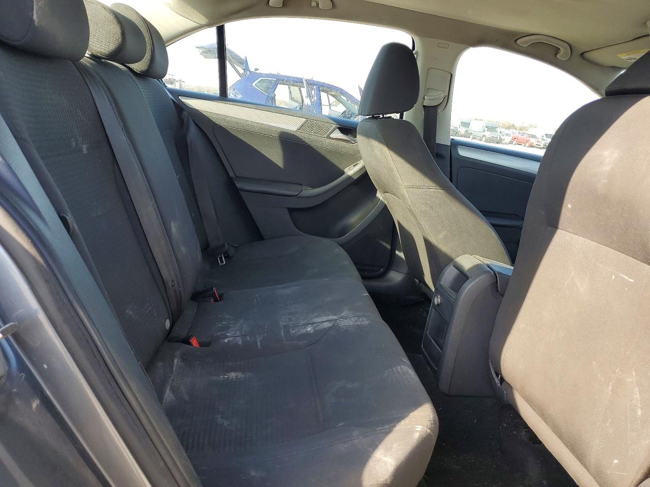 2015 VOLKSWAGEN JETTA SE photo 10
